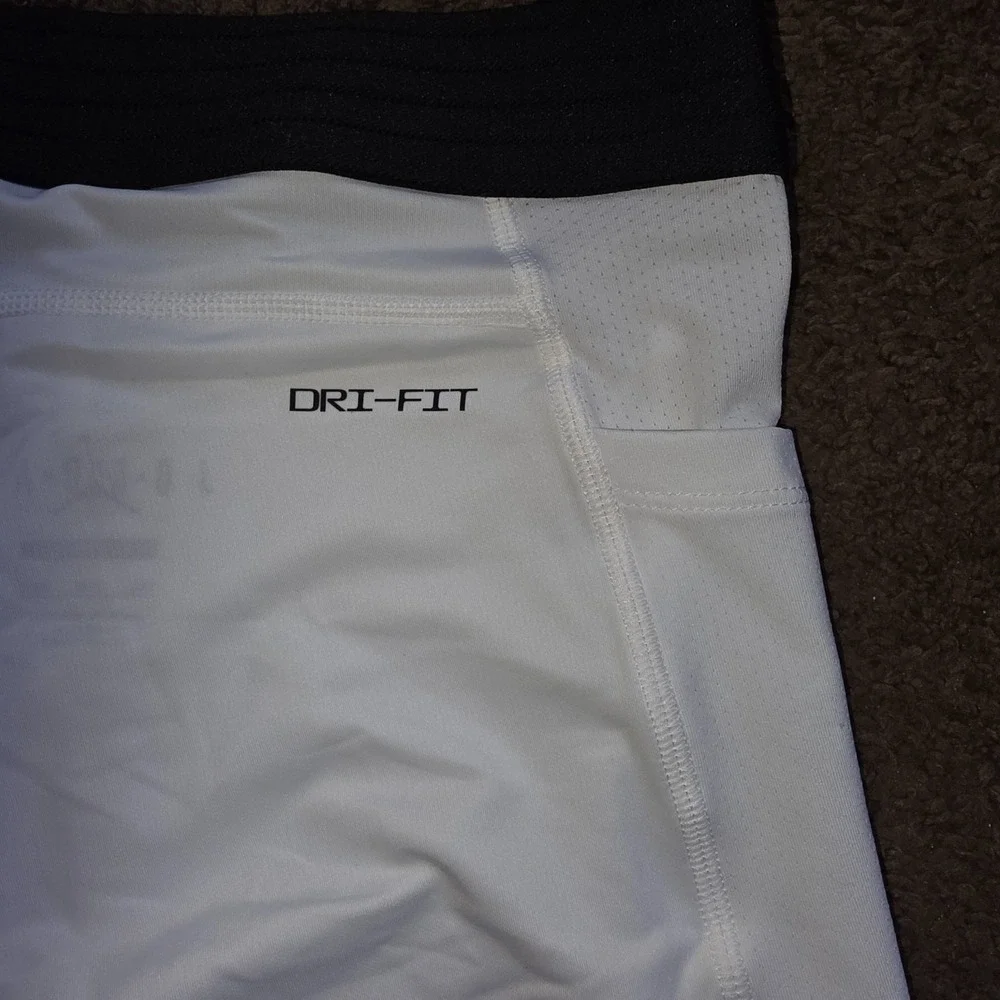 Jordan Dri-FIT Compression Tights Men's 2XL White 3/4 Length Tight Fit NWT DX313
